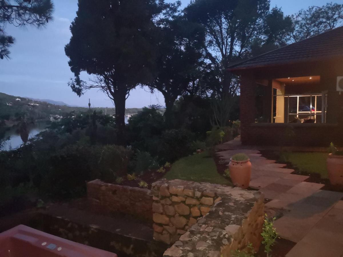 Metsing At Harties Hotel Hartbeespoort Buitenkant foto