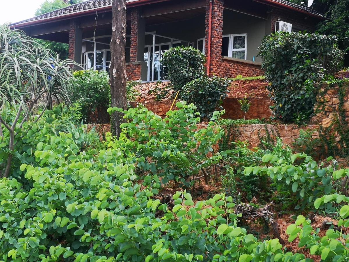 Metsing At Harties Hotel Hartbeespoort Buitenkant foto