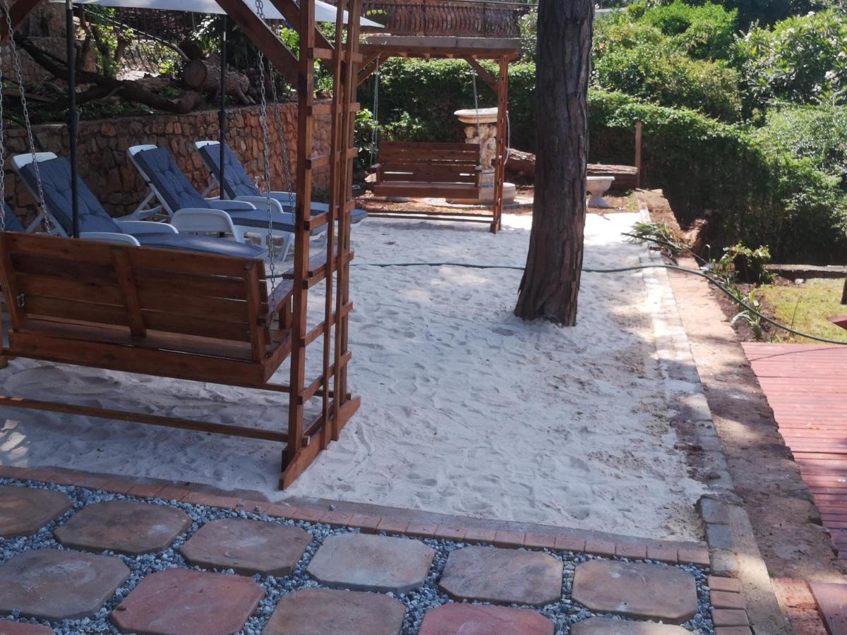 Metsing At Harties Hotel Hartbeespoort Buitenkant foto