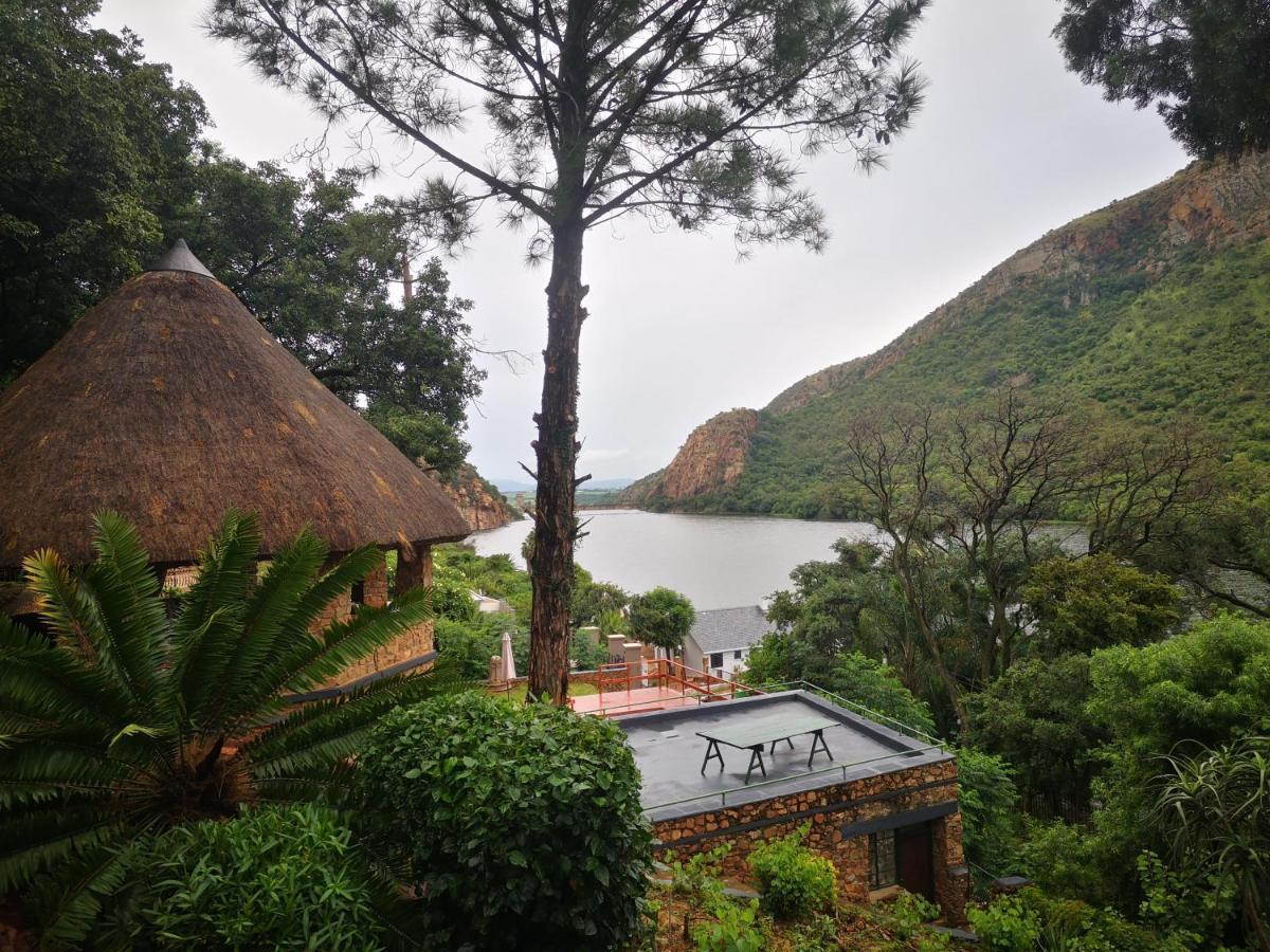 Metsing At Harties Hotel Hartbeespoort Buitenkant foto