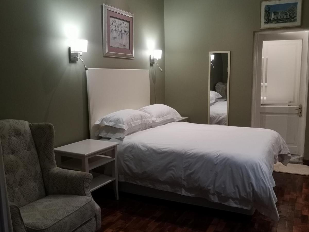Metsing At Harties Hotel Hartbeespoort Buitenkant foto