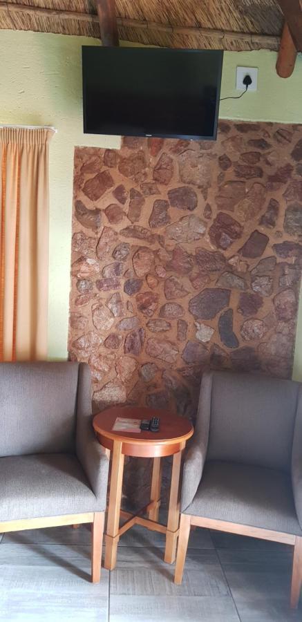Metsing At Harties Hotel Hartbeespoort Buitenkant foto