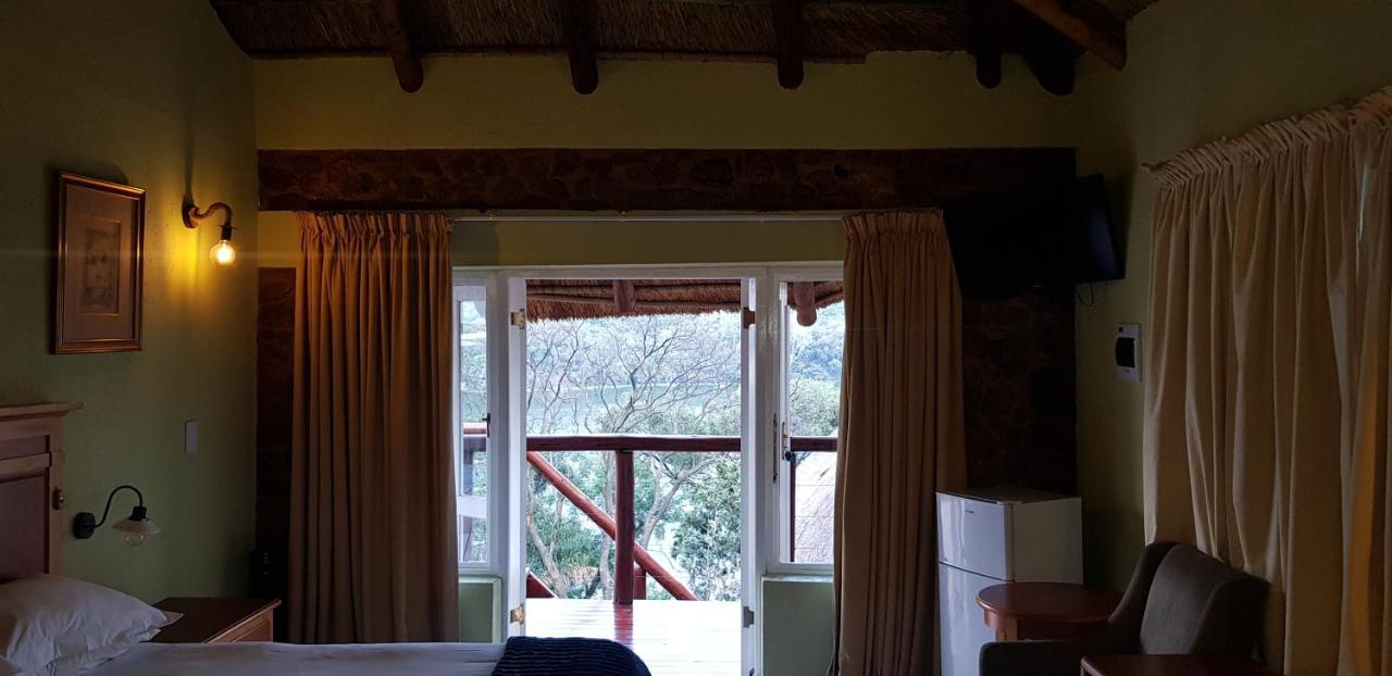 Metsing At Harties Hotel Hartbeespoort Buitenkant foto