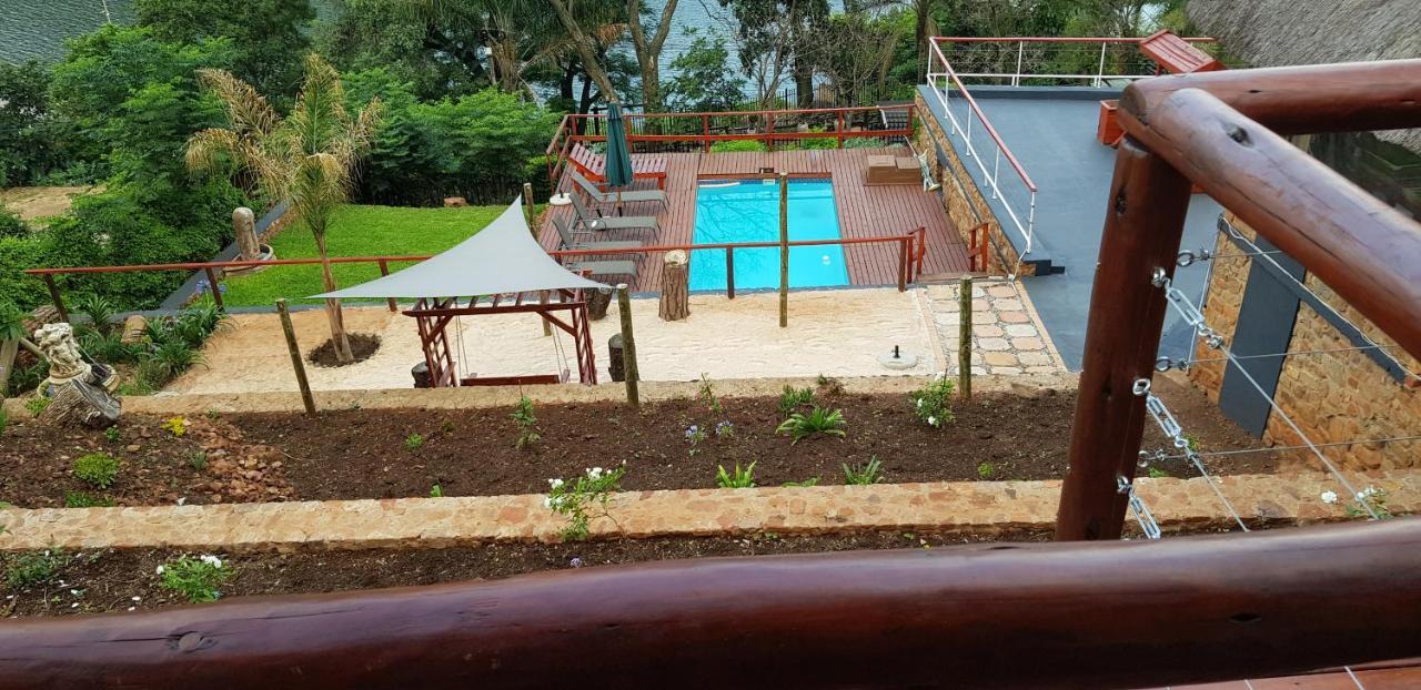 Metsing At Harties Hotel Hartbeespoort Buitenkant foto