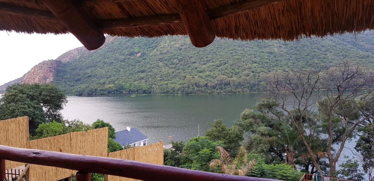 Metsing At Harties Hotel Hartbeespoort Buitenkant foto