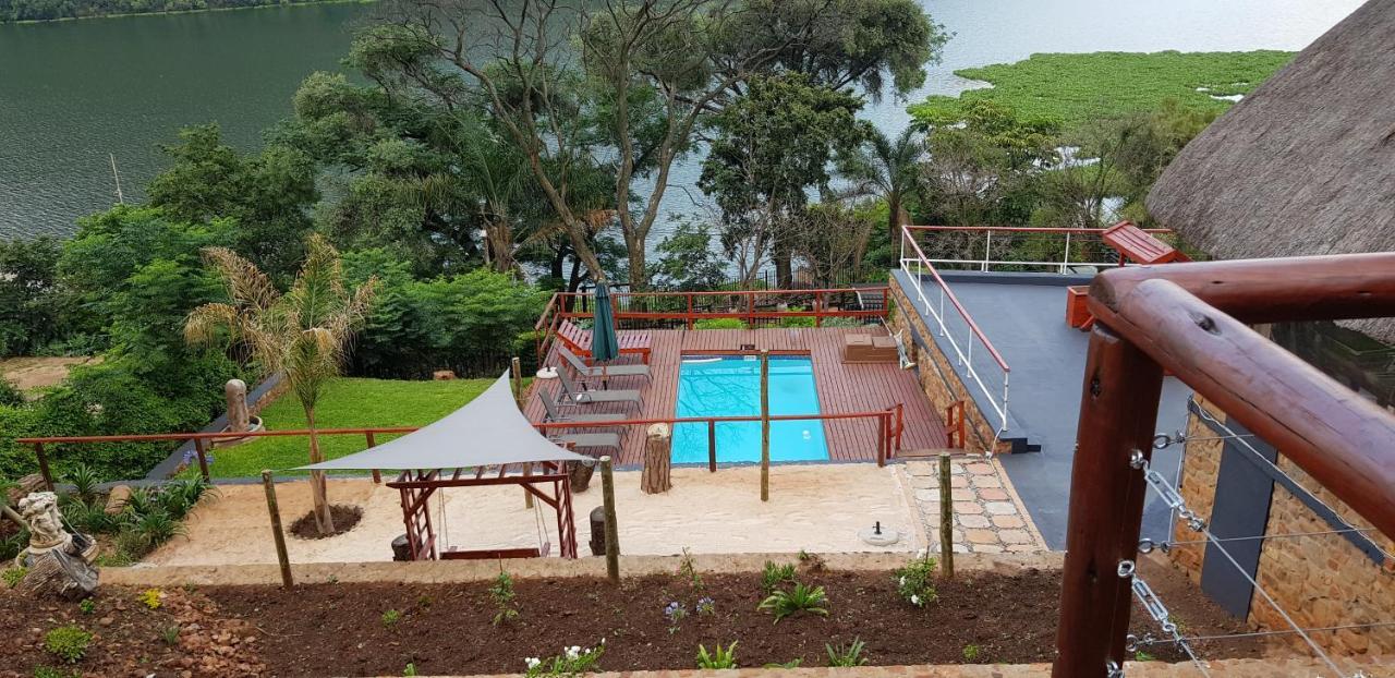 Metsing At Harties Hotel Hartbeespoort Buitenkant foto